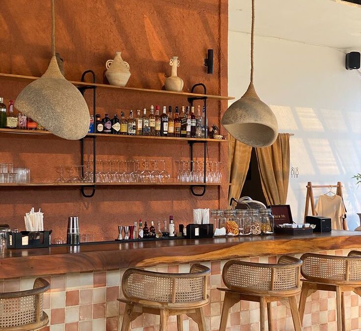 Rénover hôtel/restau sans fermer, Hérault